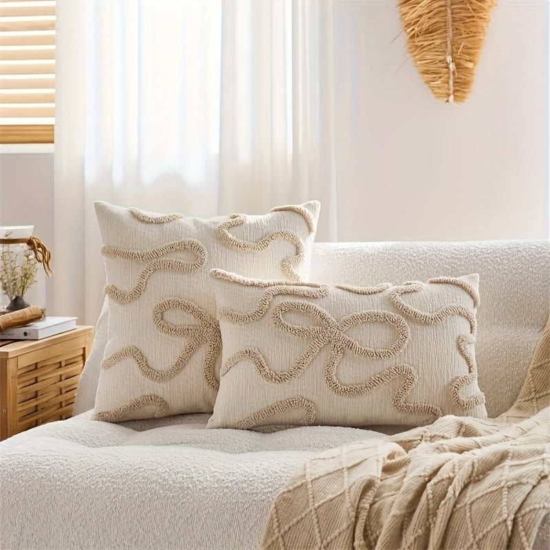 Liorenne Cushion Cover – Sleek Embroidery with Three-Dimensional Loops
