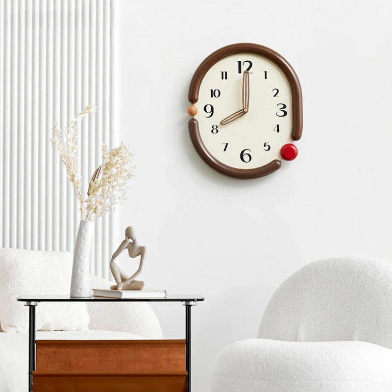 Selvara Wall Clock – Modern Design with Silent Quartz Movement