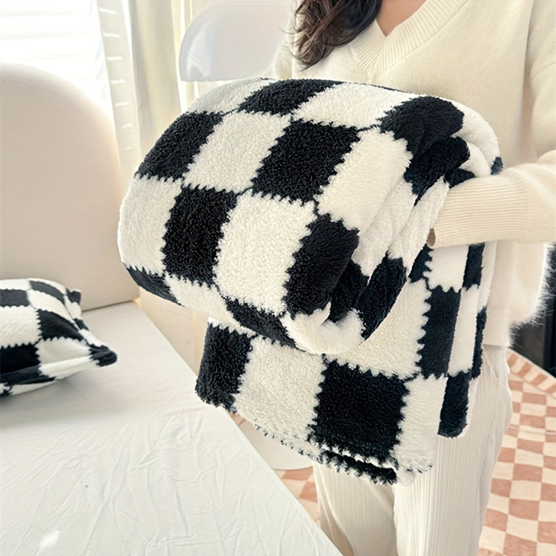 Novira Throw – Soft Flannel Texture with Checked Design