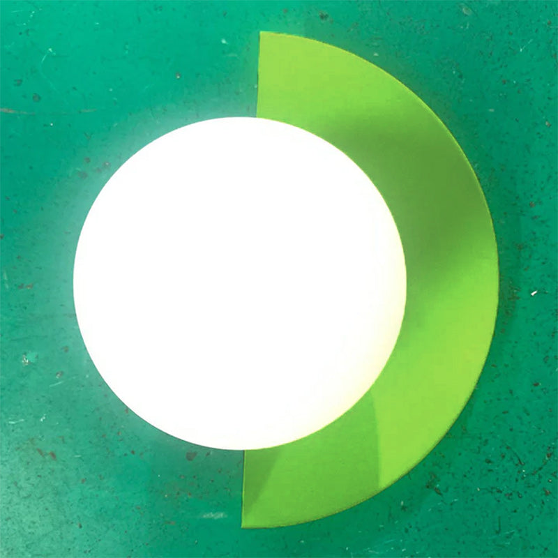 Elvaria Wall Lamp – Semi-Circular Design with Metal Frame