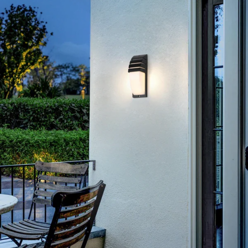 Veyron Outdoor Wall Light – LED with Motion Sensor