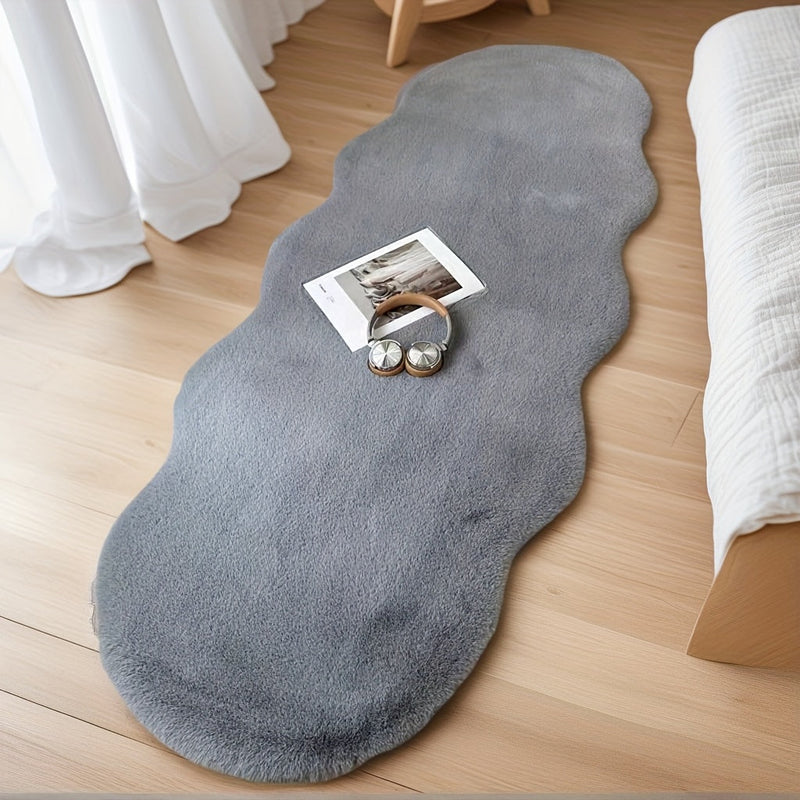 Velmara Plush Rug – Half-Round Shape