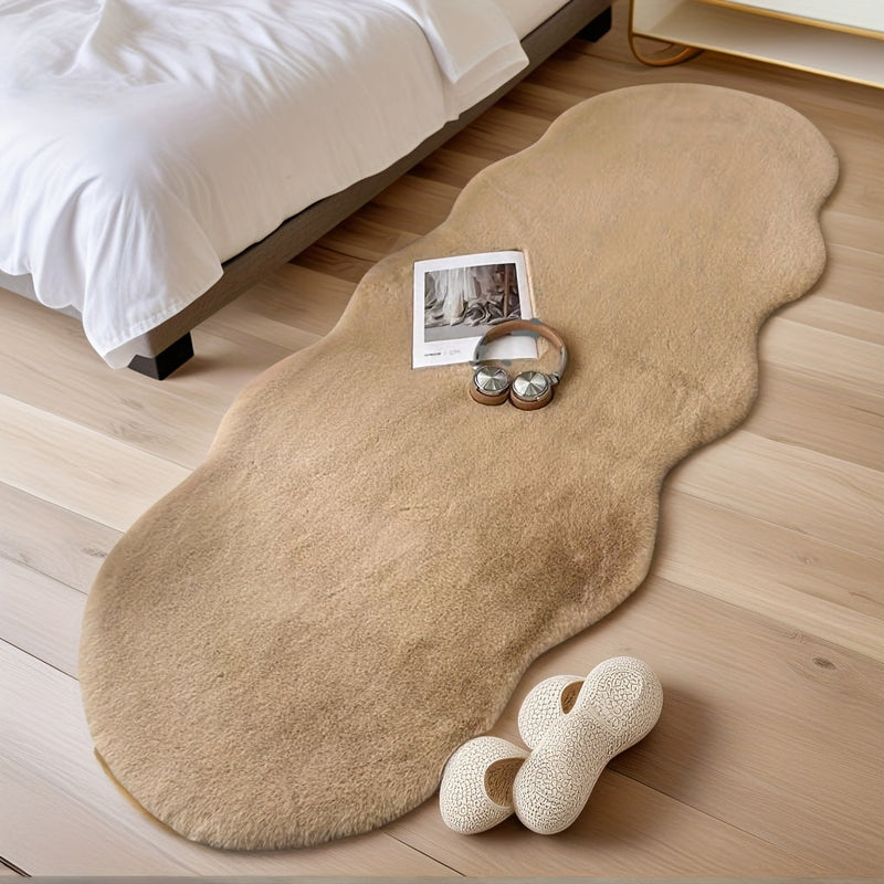 Velmara Plush Rug – Half-Round Shape