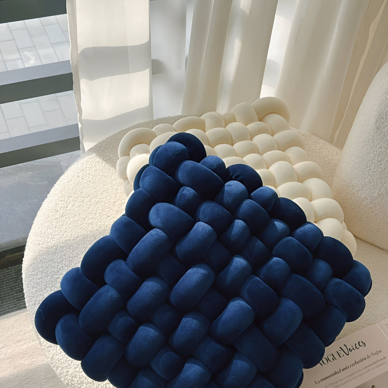 Zaviro Cushion – Round Knot Design with Soft Plush
