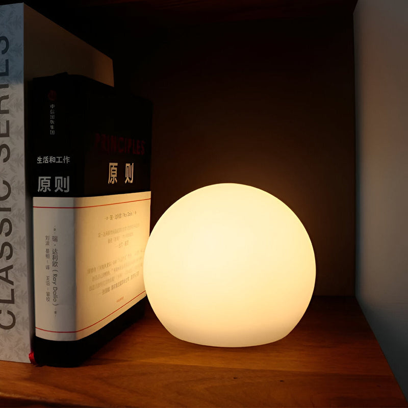 Zelviora Table Lamp – LED Globe with Dynamic Colour Change