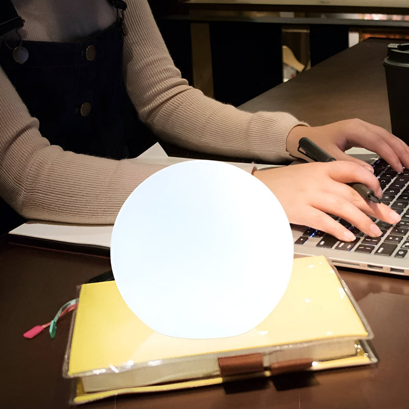 Zelviora Table Lamp – LED Globe with Dynamic Colour Change