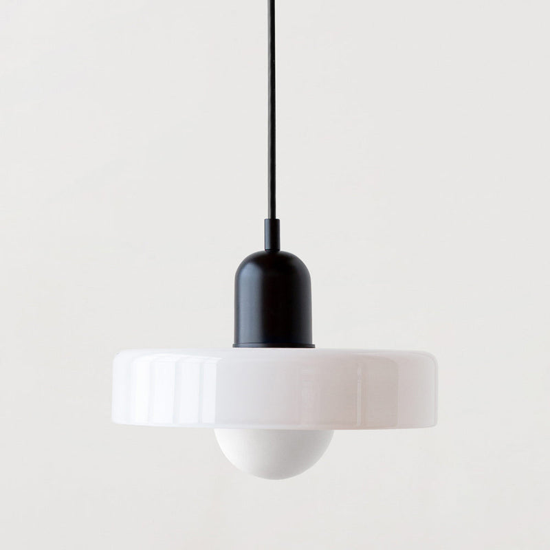 ColorLoop Pendant – Artistic Bauhaus Pendant Light with Warm Light
