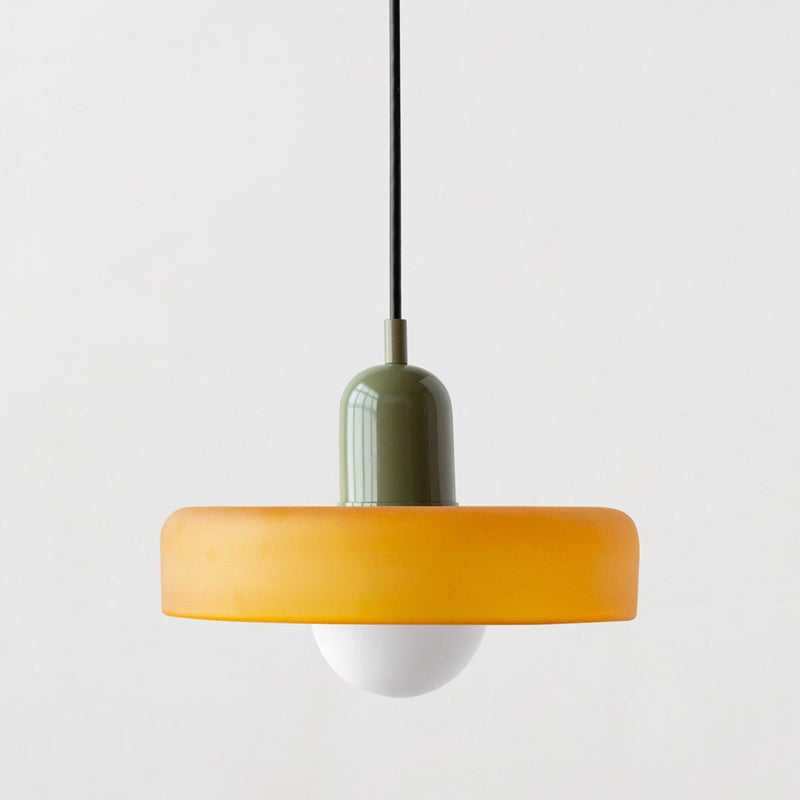 ColorLoop Pendant – Artistic Bauhaus Pendant Light with Warm Light