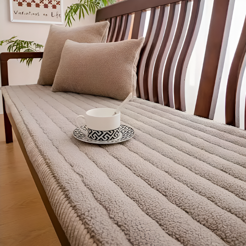 Paviron Sofa Cover – Anti-Slip Protection for Sofas with Pets