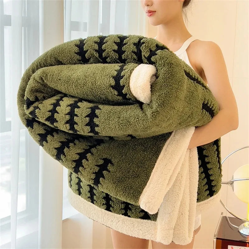 Reversible Throw with Geometric Pattern and Sherpa Fleece – Soft, Warm, and Decorative