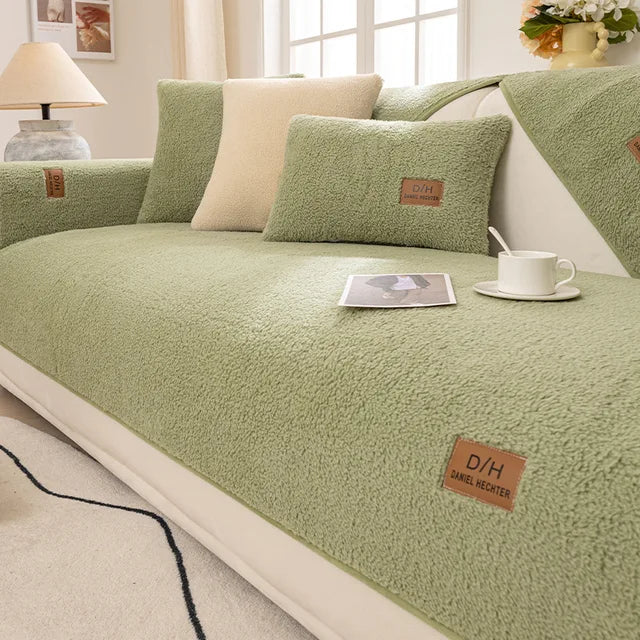 Velmoro Sofa Cover – Sherpa Fleece with Non-Slip Bottom