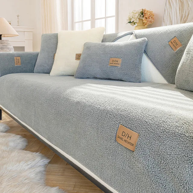 Velmoro Sofa Cover – Sherpa Fleece with Non-Slip Bottom
